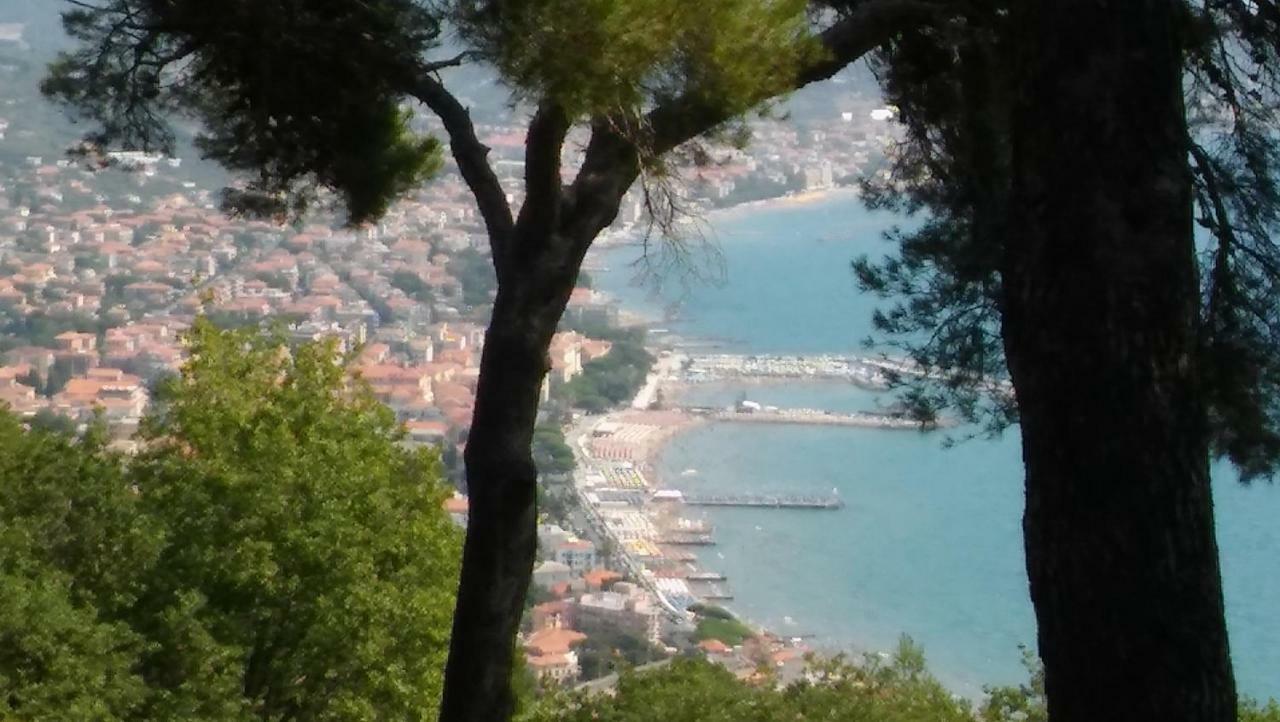 Torre Alpicella Holiday Home, A Scenic Escape Into Nature And Relaxation Diano Marina Eksteriør billede